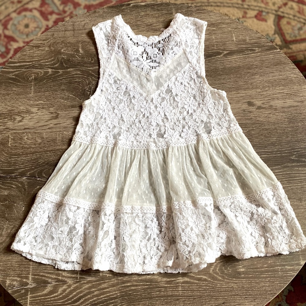 🎶NWOT FREE PEOPLE LACE UP